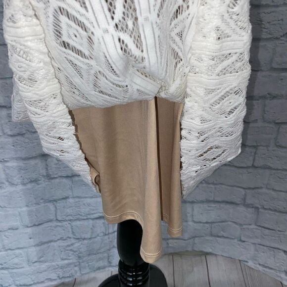 Express women M cold shoulder spaghetti strap white lace dress w/tan lining - Picture 3 of 12